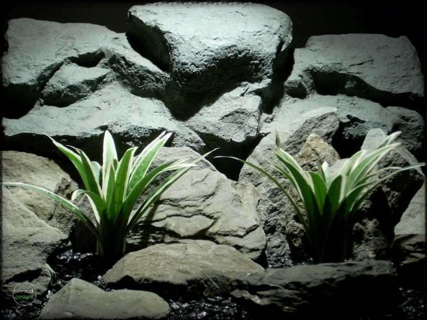 Artificial Dracaena Fragrans Artificial Silk Reptile Plants.