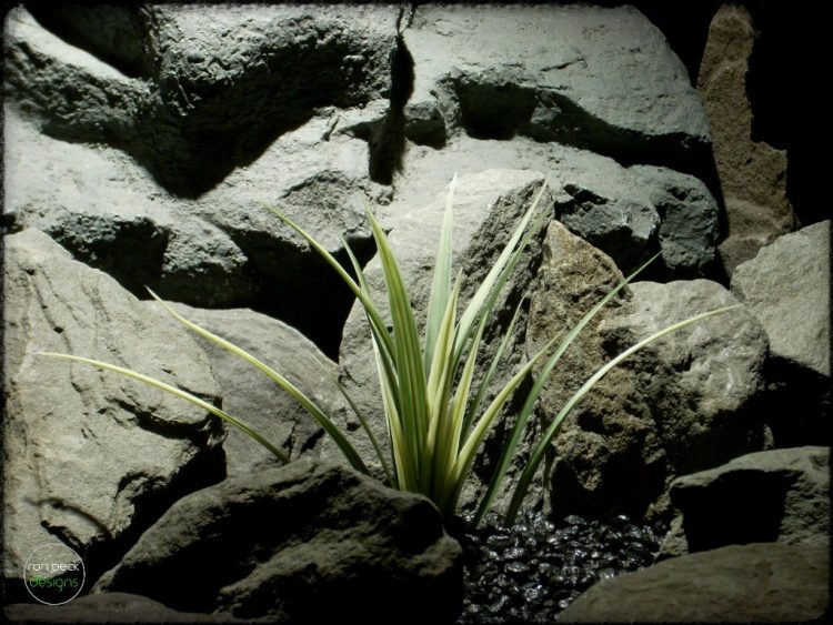 Artificial Vanilla Grass - Aquarium or Reptile Plant parp284 1024 2