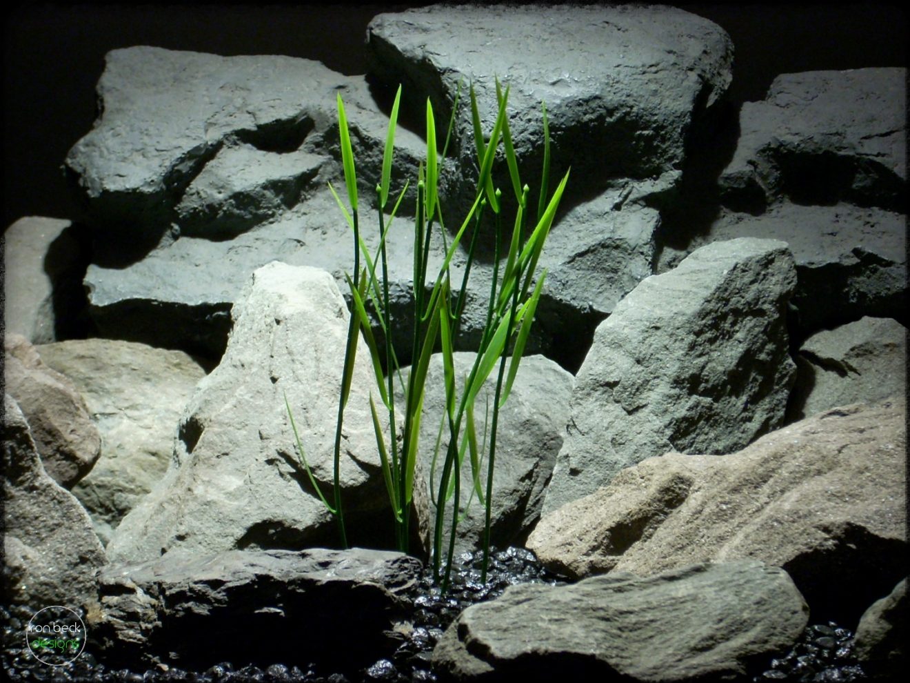 Artificial Bamboo Canes Artificial Aquarium Plant Or Reptile Turtle Plant.