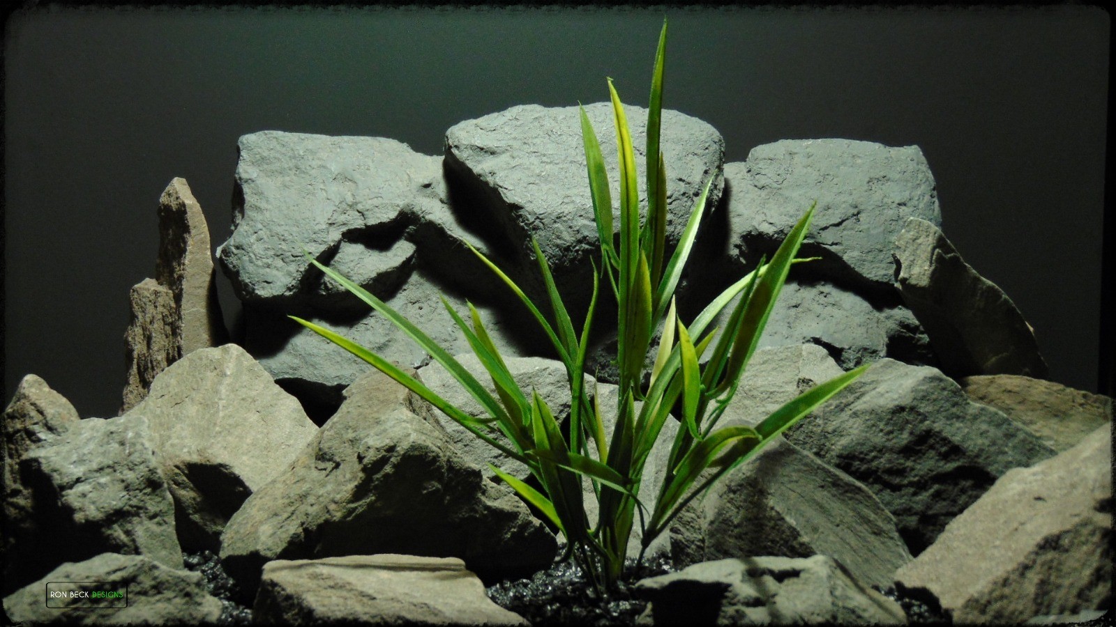 Artificial Aquarium Plant - Reptile Terrarium Plant - parp369