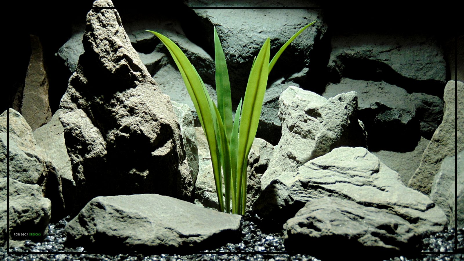 Artificial Yucca Grass - Aquarium Plant or Reptile Enclosure - parp426 1