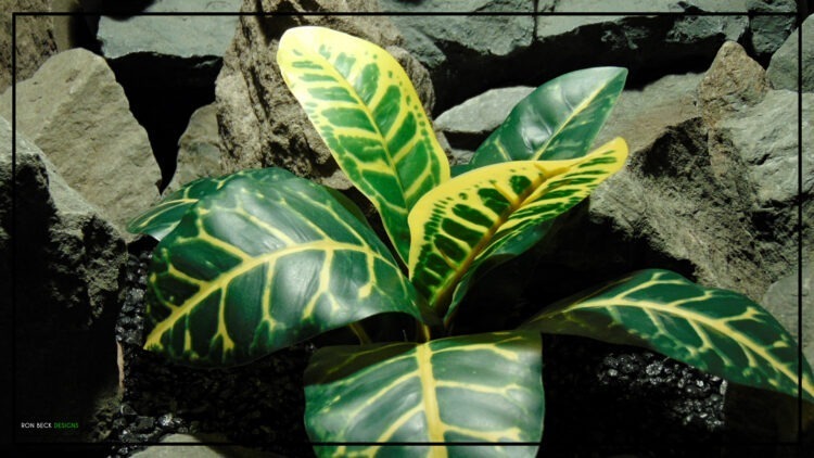 Artificial Croton Leaves Bush - 'real touch' - Reptile Terrarium Plant - PRP458 3
