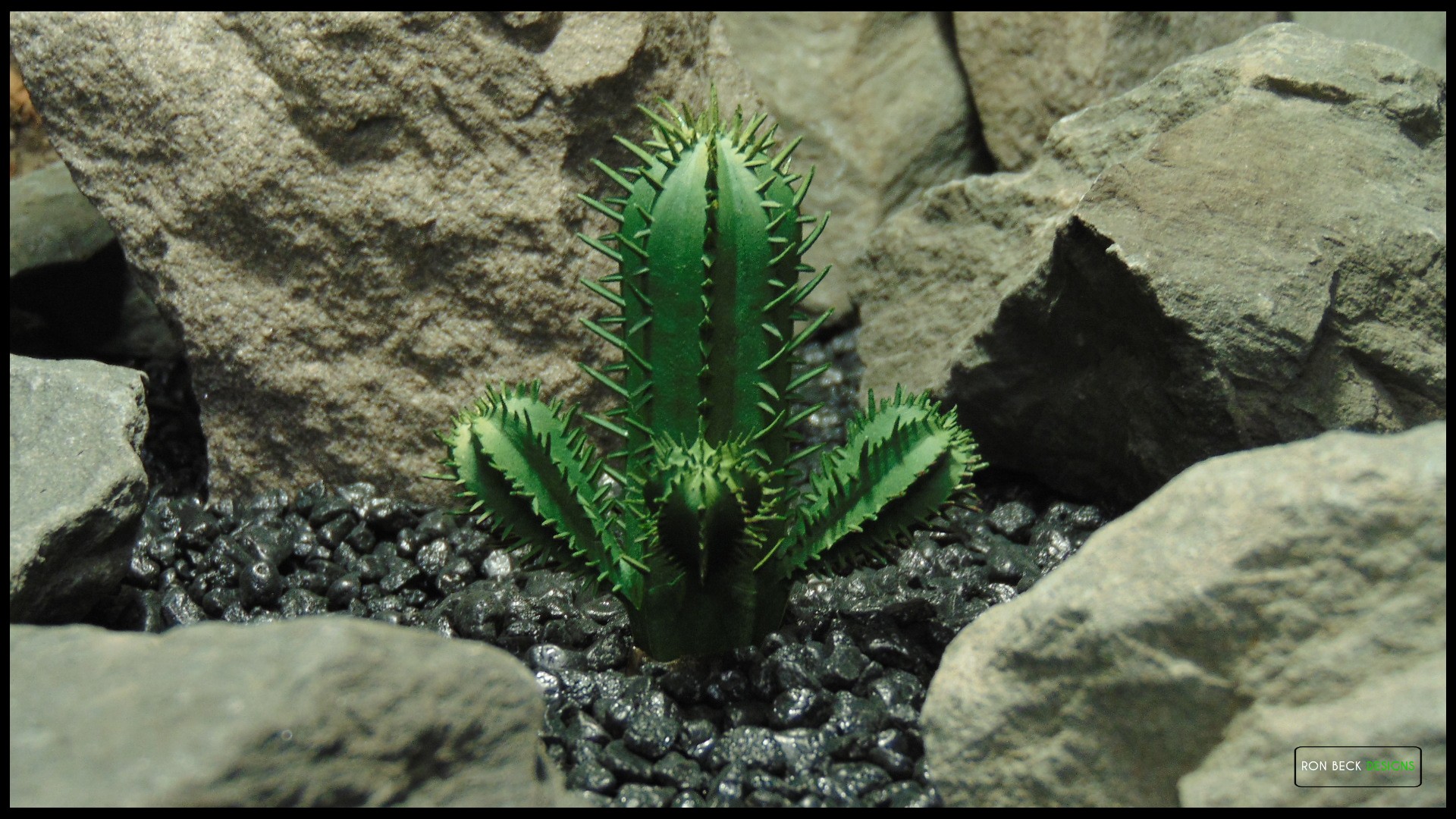 Artificial Pipe Cactus - Desert Reptile Habitat 4 Artificial Pipe Cactus - Desert Reptile Habitat PRC602 4